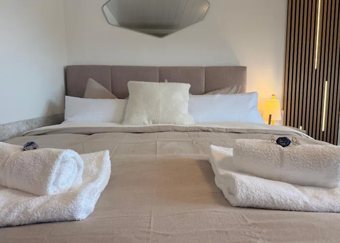 Rheinblick-apartment Snacks, Ambilight & Boxspringbett アパート コブレンツ